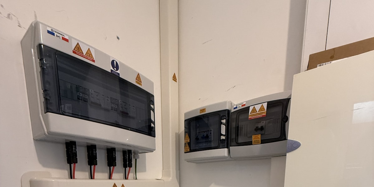 Tableaux et protections électriques de l’installation photovoltaïque à Cieurac