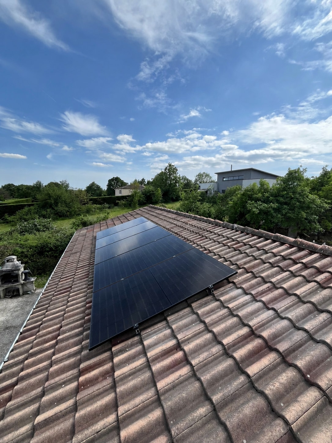 Installation photovoltaïque de 5 kWc avec batterie à Cieurac